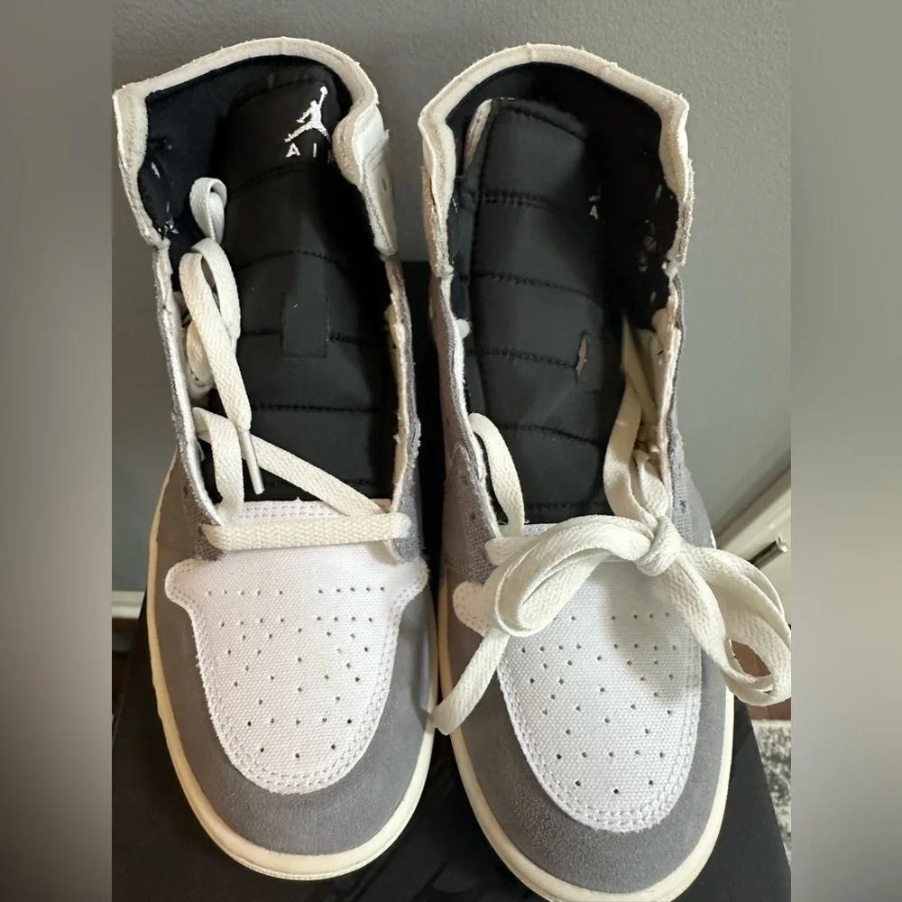 Jordan 1 Mid SE Craft White Cement Grey Black – Mens Size 8.5 – Special Ed NEW